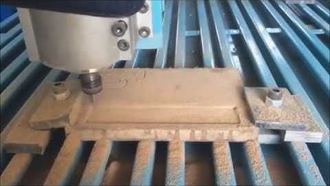 Máy CNC phục vụ ngành quảng cáo giá rẻ TP.HCM. Liên hệ 0934 345 717 Ms Dung...