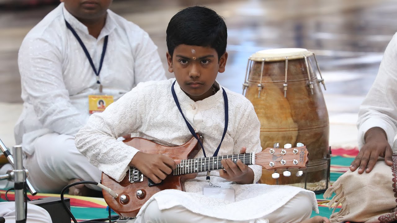 Raghuvamsa Sudhambudhi Chandra Sri  Mandolin by Sai Govind  Child Artist