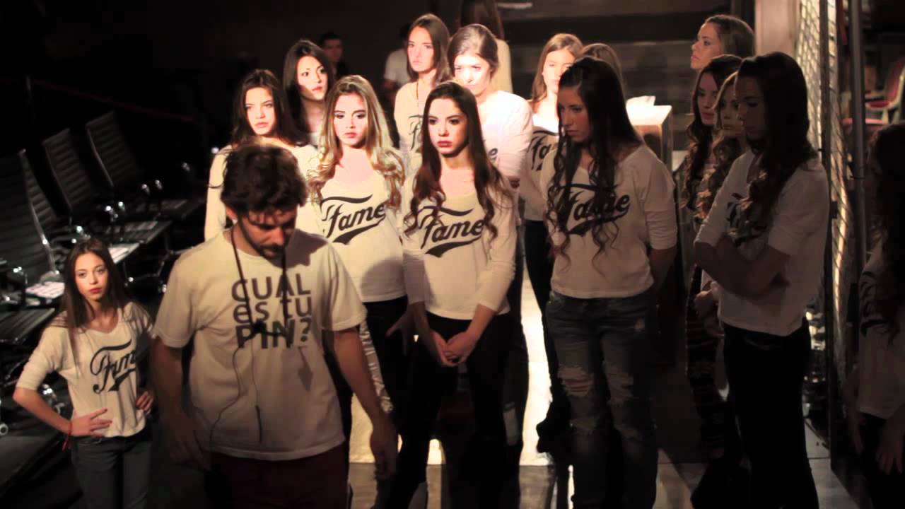 47 TE BUSCA- EL BACK DEL DESFILE