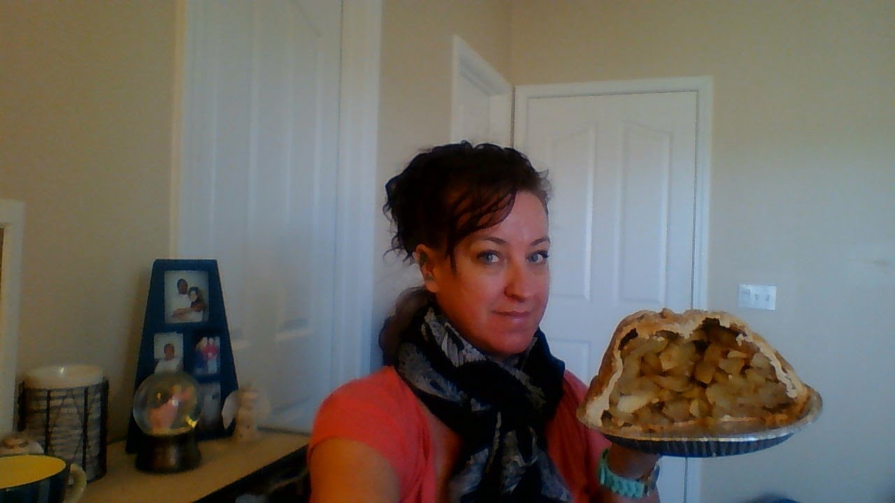 APPLE ANNIE'S( Mile High Apple Pie) Oak Tree Village Oak Glen Yucaipa