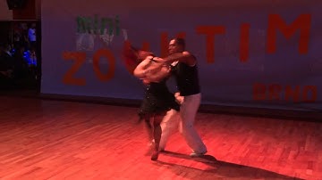 Kadu & Larissa - zouk performance - MiniZouktime! 2012, Brno