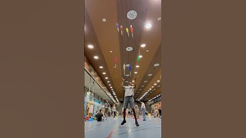 Amazing attempt of 8 clubs in sync pattern at the EJC)