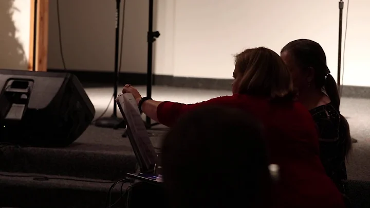 Pam Ballard and Rebecca Putman - What Child is This