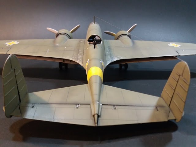PZL 37 Łoś / 1:48 Step by Step build - YouTube