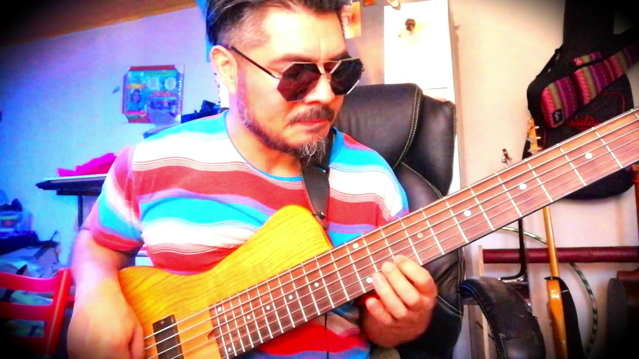 Tonton Remember The Time - bass solo - ( Edson Cristi ) di YouTube Tonton Remember The Time - bass solo - ( Edson Cristi ) di YouTube