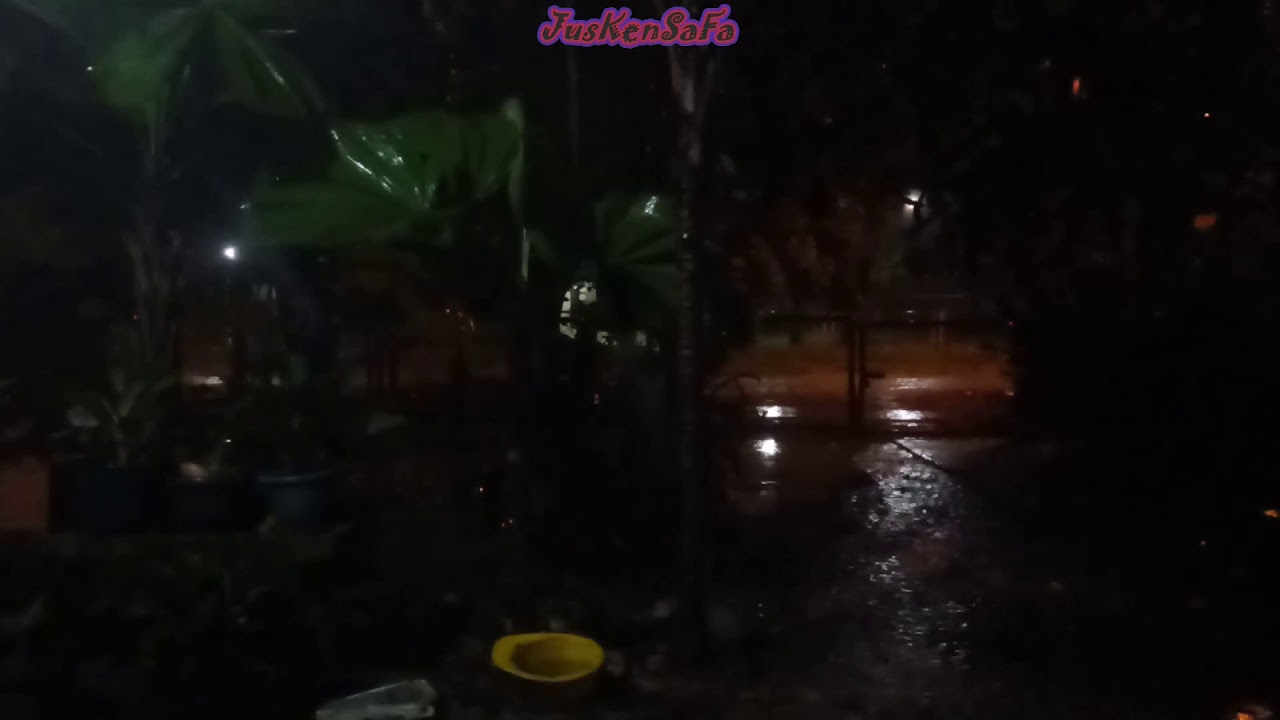 Suasana Hujan Di Malam Hari Beserta Kilatan Cahaya YouTube