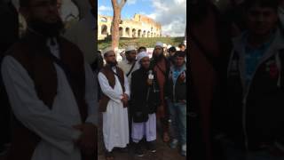 Il corteo dei musulmani al Colosseo per riaprire le moschee abusive