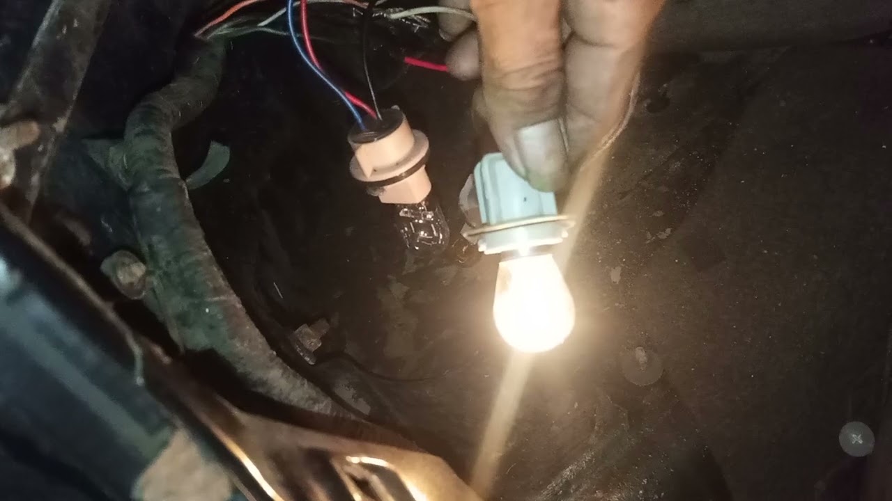 Salah satu penyebab sekring meleleh trus!Salah satu ya, bukan pasti ini pnyebabnya!