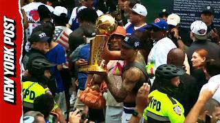Knicks Players Begin to Arrive to Parade with Larry O'Brien Championship Trophy