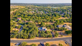 MODERN FARMHOUSE CHARMER  *  Price Improvement  *  8910 Rolling Acres Trl, Fair Oaks Ranch TX