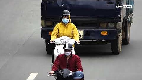 Hà Nội đón không khí lạnh mạnh nhất từ đầu mùa, người dân co ro ra đường