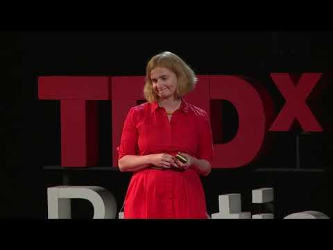 Čo mi neplodnosť dala a vzala | Barbara Lisá | TEDxBratislava