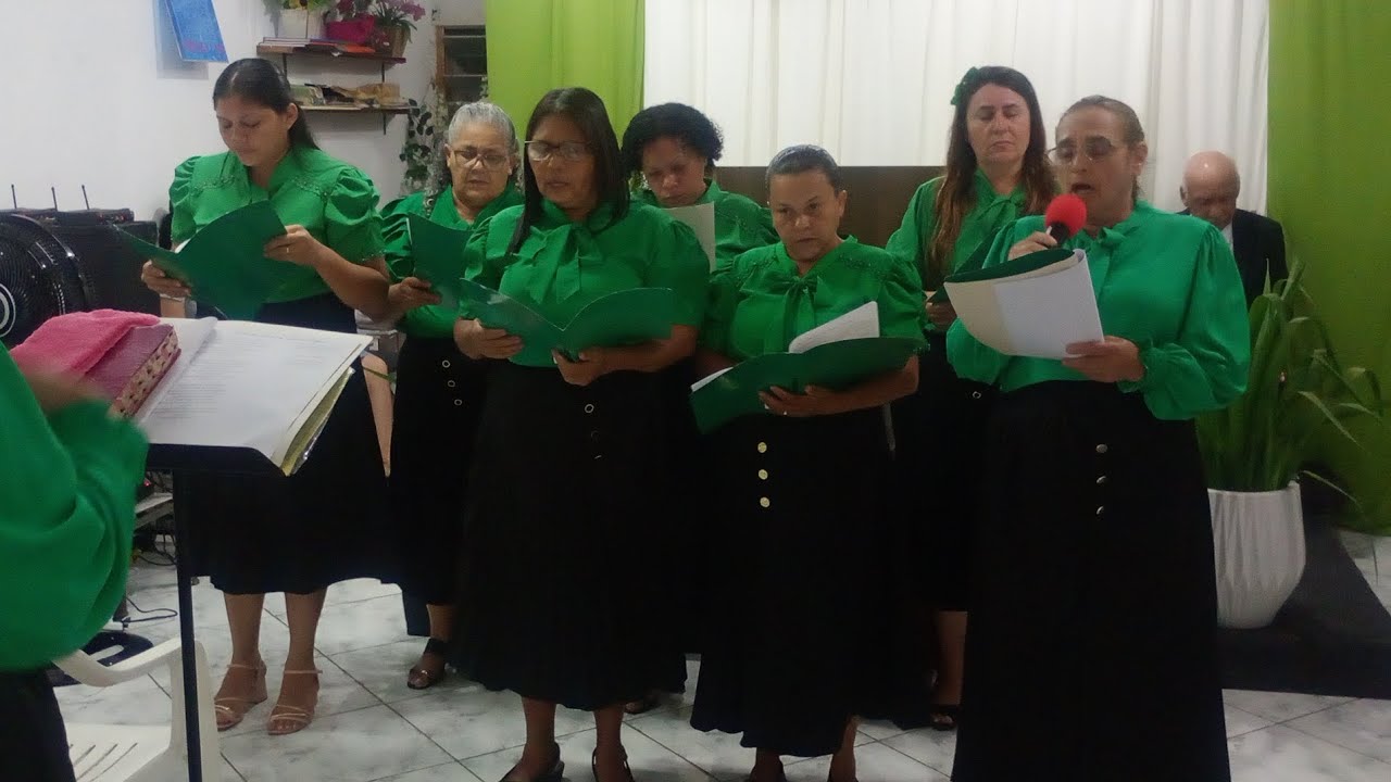 Vale dos ossos secos  🎷🎸🎷 grupo coral Rocha Viva 🎸🎷🎸 último dia do congresso coral Rocha Viva 