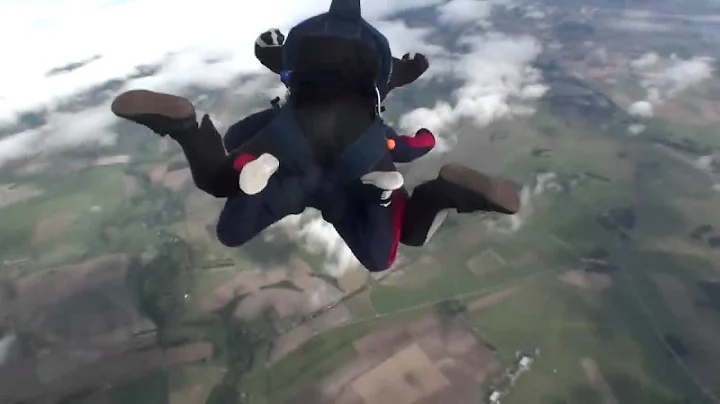 See Me Skydive - Netheravon - Diane Daley