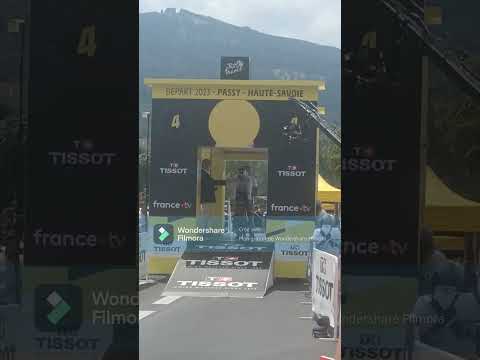 Video: Greg Van Avermaet sprint Peter Sagan uit om titel Omloop Het Nieuwsblad te verdedigen