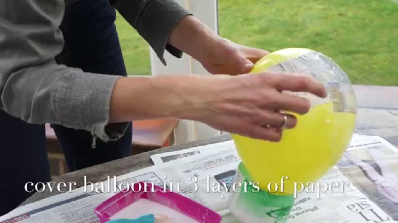 How to Make an Inexpensive Papier-Mâché Vase with Balloons