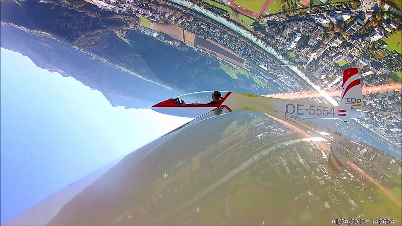 Kunstflug beim Flughafenfest Innsbruck