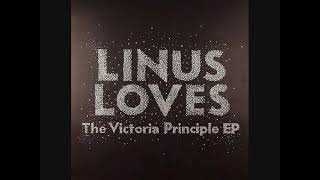 Linus Loves - First Base
