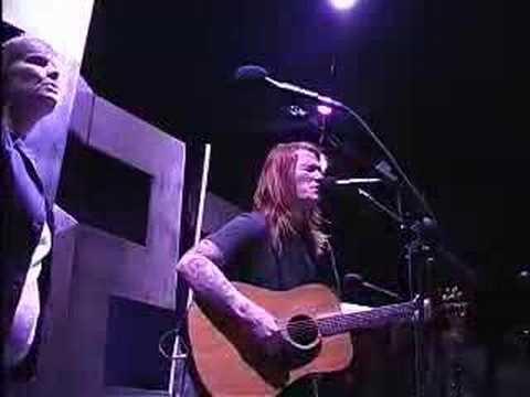 Aaron Gillespie "dirty and left out"