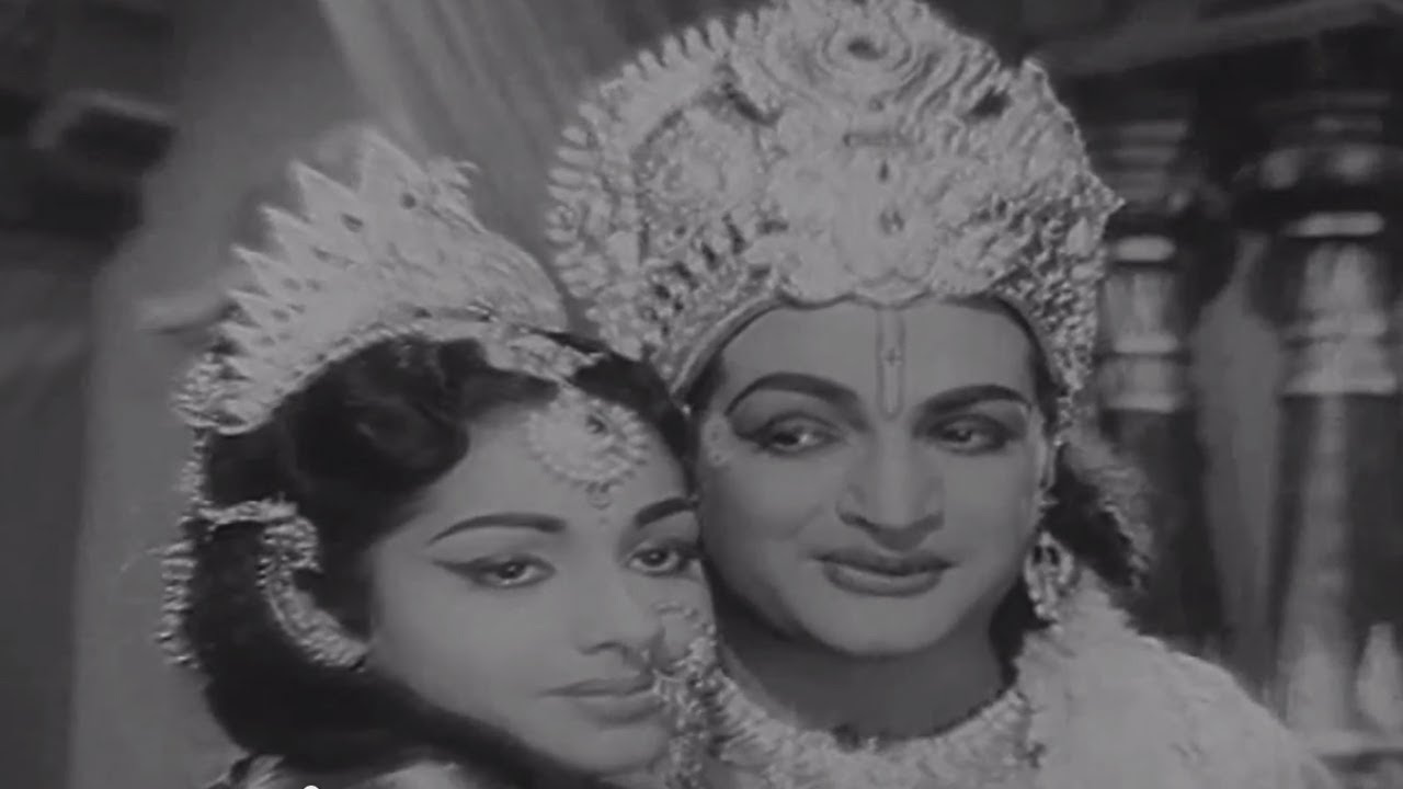 Sri Krishna Pandaveeyam  Priyuraala Siggelane Full Video Song  NTR KRVijaya