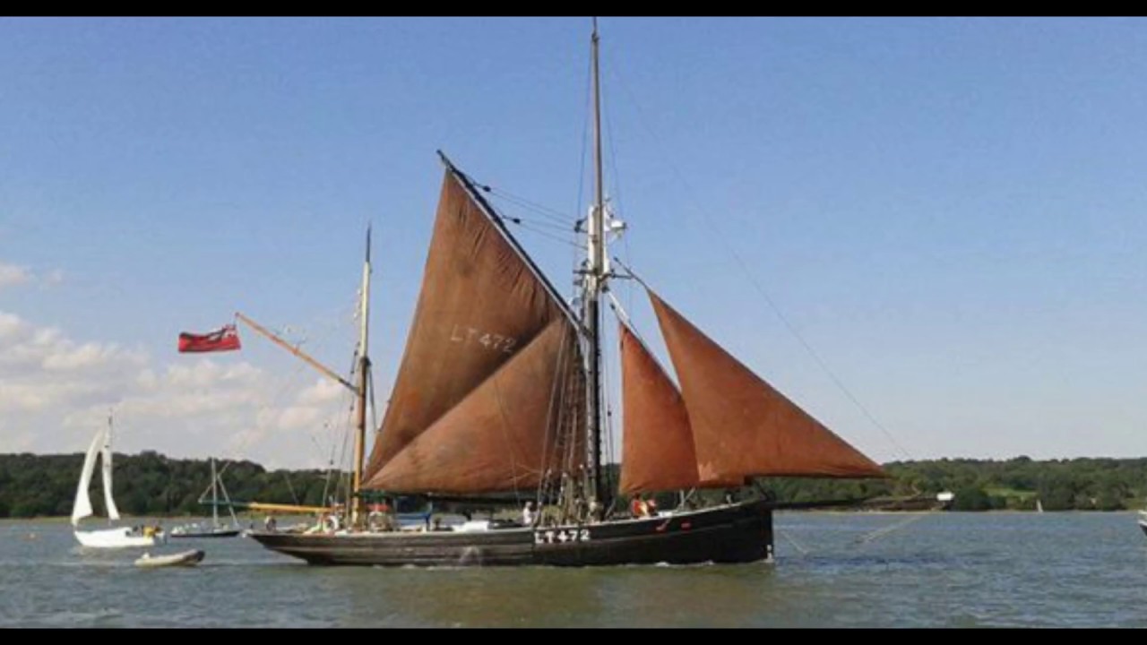 LOWESTOFT FISHING SMACK EXCELISIOR LT472 YouTube LOWESTOFT FISHING SMACK EXCELISIOR LT472 YouTube