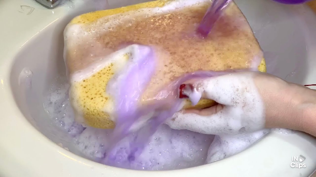 You asked, I delivered: MULTIPLE SQUEEZES AND POURS - sponge ASMR