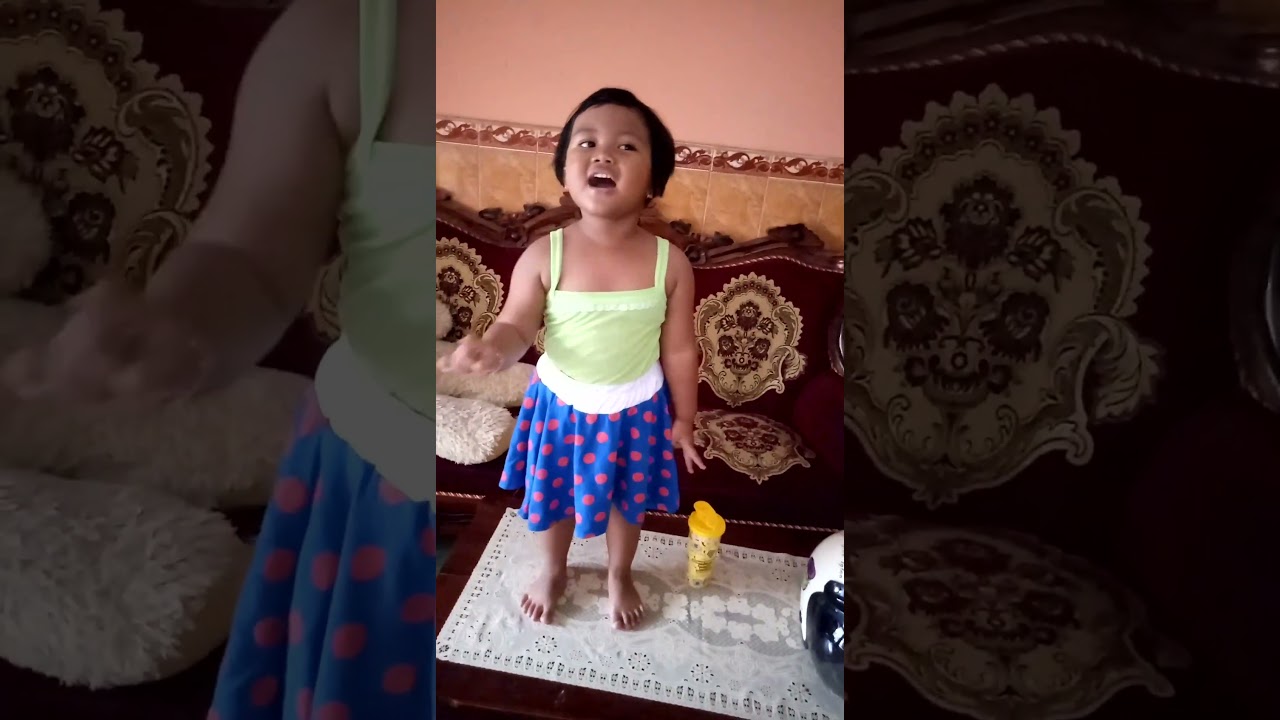 Tingkah ssi gemoyyy💜💜💜..🫰🫰🫰🤗🤗🤗