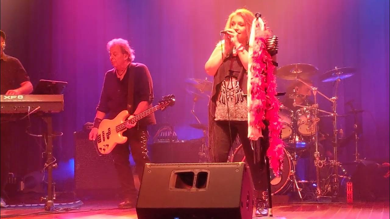 Lipstick & Dynamite "Alone" Heart YouTube