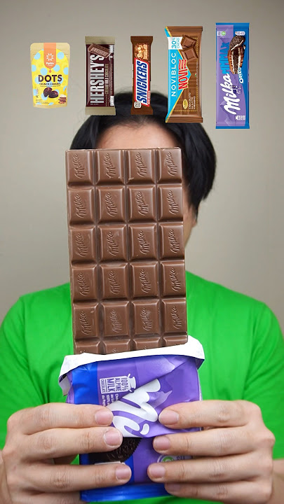 EATING RANDOM CHOCOLATE #asmr #mukbang