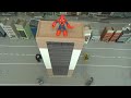 Spider-Man on the building, defeat the villains! 빌딩 위의 스파이더맨, 악당들을 물리쳐라!