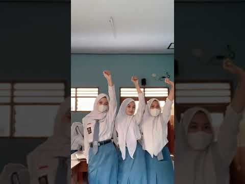 DANCE TIK TOK CEWEK SMA VIRAL CANTIK BANGET#shorts