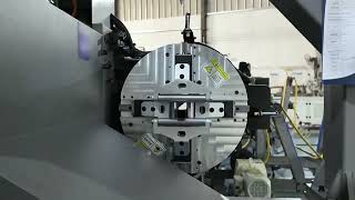 Side-mounted Dual Chuck Automatic loading Laser Tube Cutting Machine