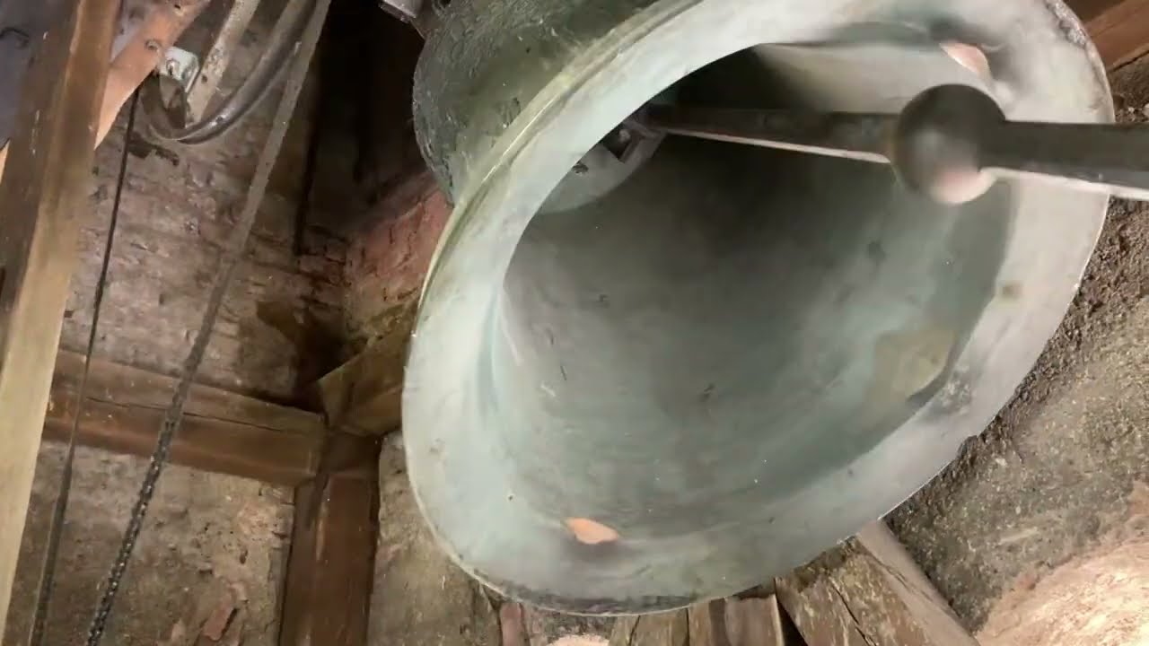 Lockenhaus (A-7442) Pfarrkirche hll. Nikolaus - Historische Herold-Glocke (Glocke 2)