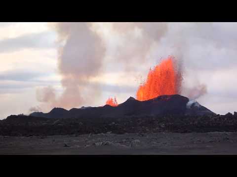 Fire fountains at Holuhraun, Bárðarbunga, Iceland