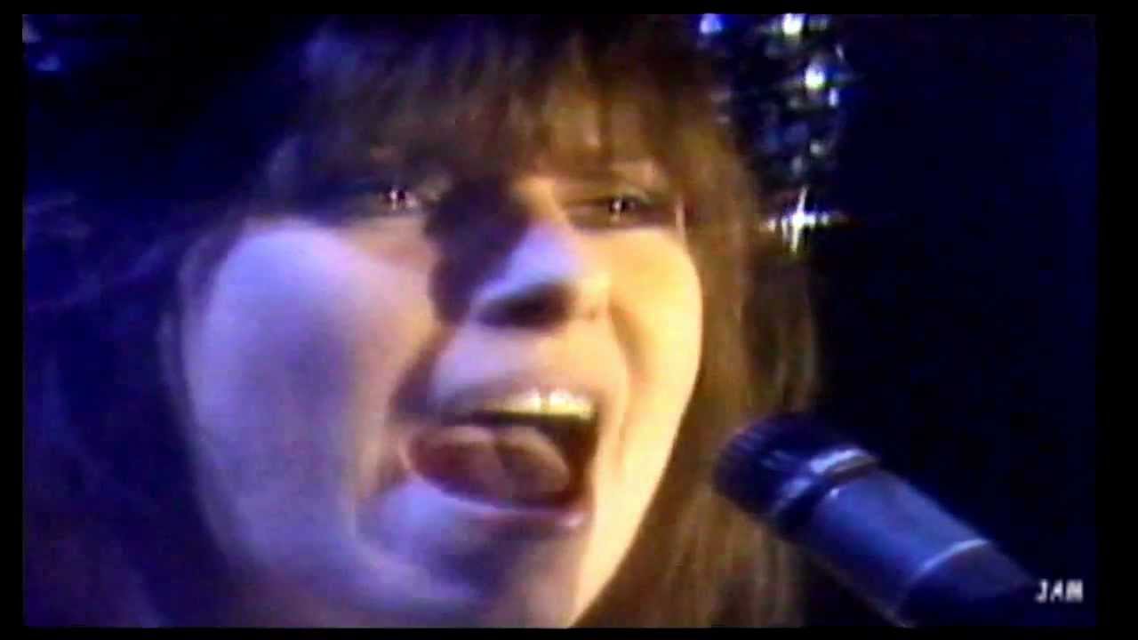 Pretenders – Middle Of The Road HD – Music Video