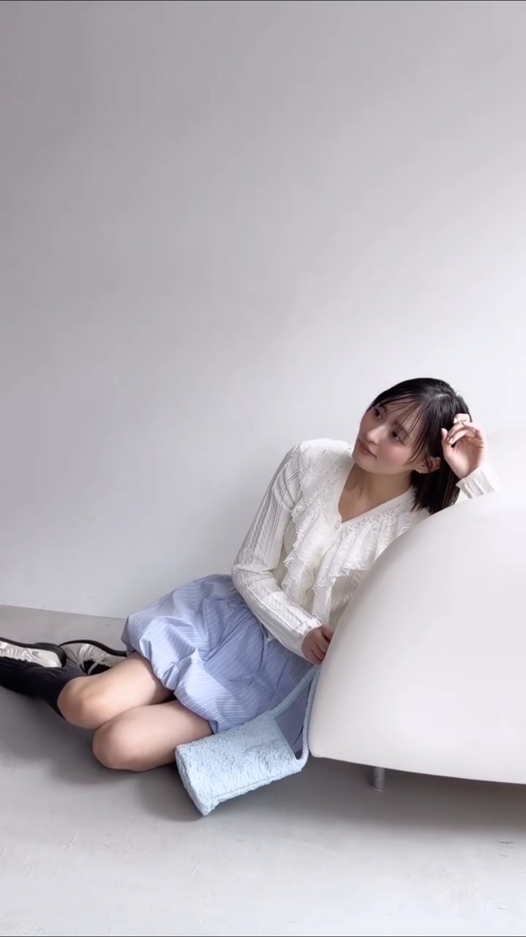 遠藤さくら】 ＂春待ち＂さくさんぽ靴🌸💓 掲載雑誌オフショット 2026