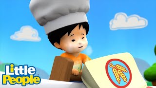 The Great Bake Off! | Little People | Video for kids | WildBrain Enchanted