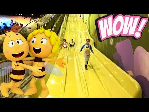 GREAT FUN IN THE PLAY CENTER! | Kids playing!😄
