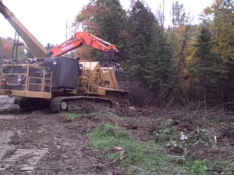 big wood chipper - YouTube