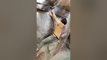 Gunsmoke Traverse V3 at Joshua Tree