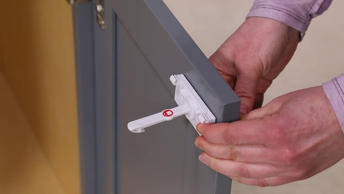 How To Install: Safety 1st Cabinet & Drawer Latches 
