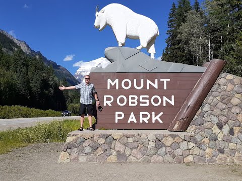 Entrance to Mount Robson Park