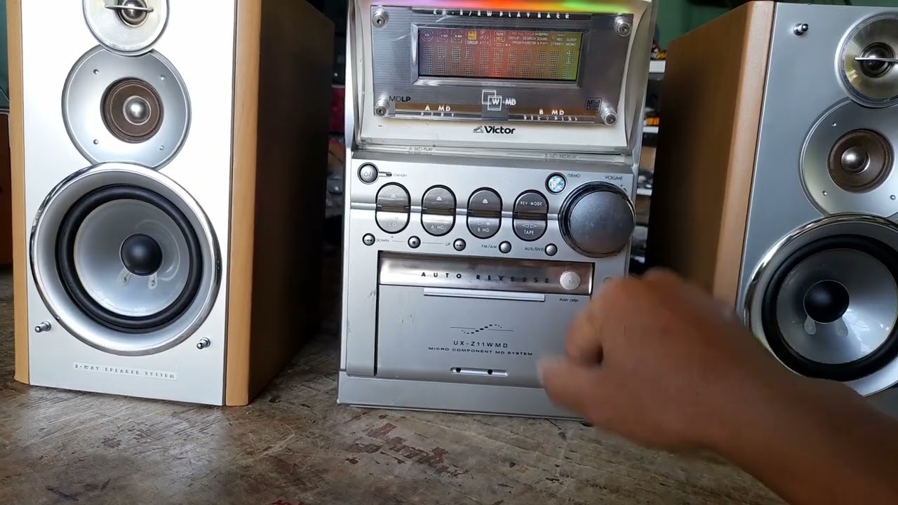 VICTOR UX - Z11WMD - YouTube