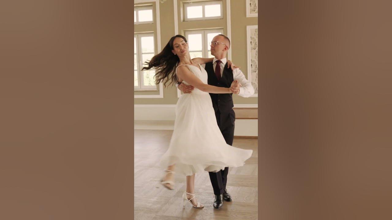 Alex Warren! Carry You Home choreo available in a store🤍 #weddingdance #wedding #pierwszytaniec