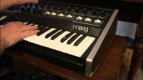 Micromoog Demo (by Mr Kondel)