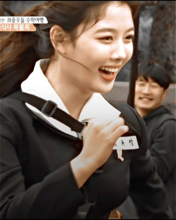 Talking to the moon X Play date「Kim Yoo-jung /2 Days 1 Night」