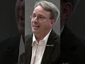 The ONE thing ONLY Linux can do... 🐧 (Linus Torvalds) #Shorts #Linux #LinusTorvalds #OpenSource