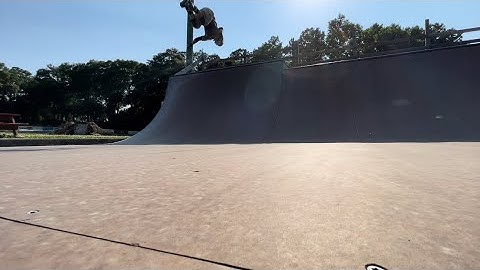 How to backflip/flair on rollerblades