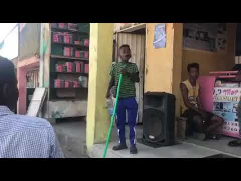 ትርጉሙ ሳይገባኝ በጣም የምወደው የኮንሶ ታሪኩ ምርጥ የኮንሶ ሙዚቃ በብላቴናው ሲገለፅ ጎሽተ ጊላ Share