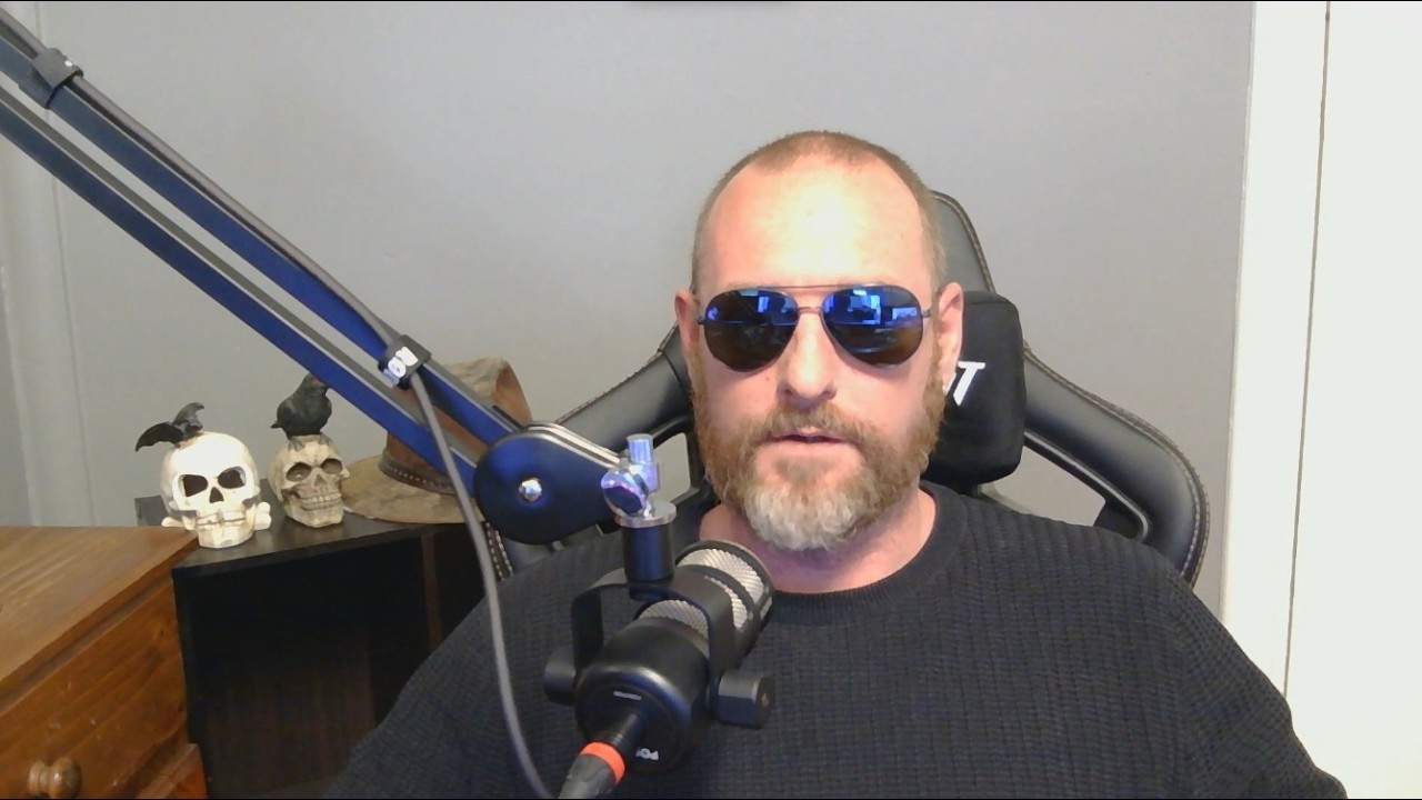 Жизнь — это не шутка, чувак, разумно распоряжайся своими деньгами.